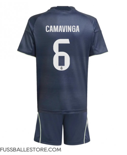 Günstige Real Madrid Eduardo Camavinga #6 Auswärts Trikotsatzt Kinder 2025-26 Kurzarm (+ Kurze Hosen) Günstige Real Madrid Eduardo Camavinga #6 Auswärts Trikotsatzt Kinder 2025-26 Kurzarm (+ Kurze Hosen)